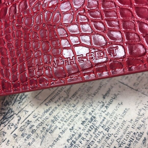 B-LOW THE BELT Card holder Burgundy - Picture 3 of 6